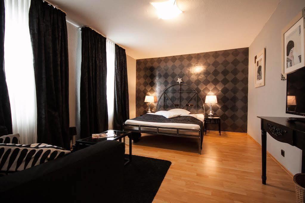 Hotel Haus Roedgen Wilnsdorf Ngoại thất bức ảnh